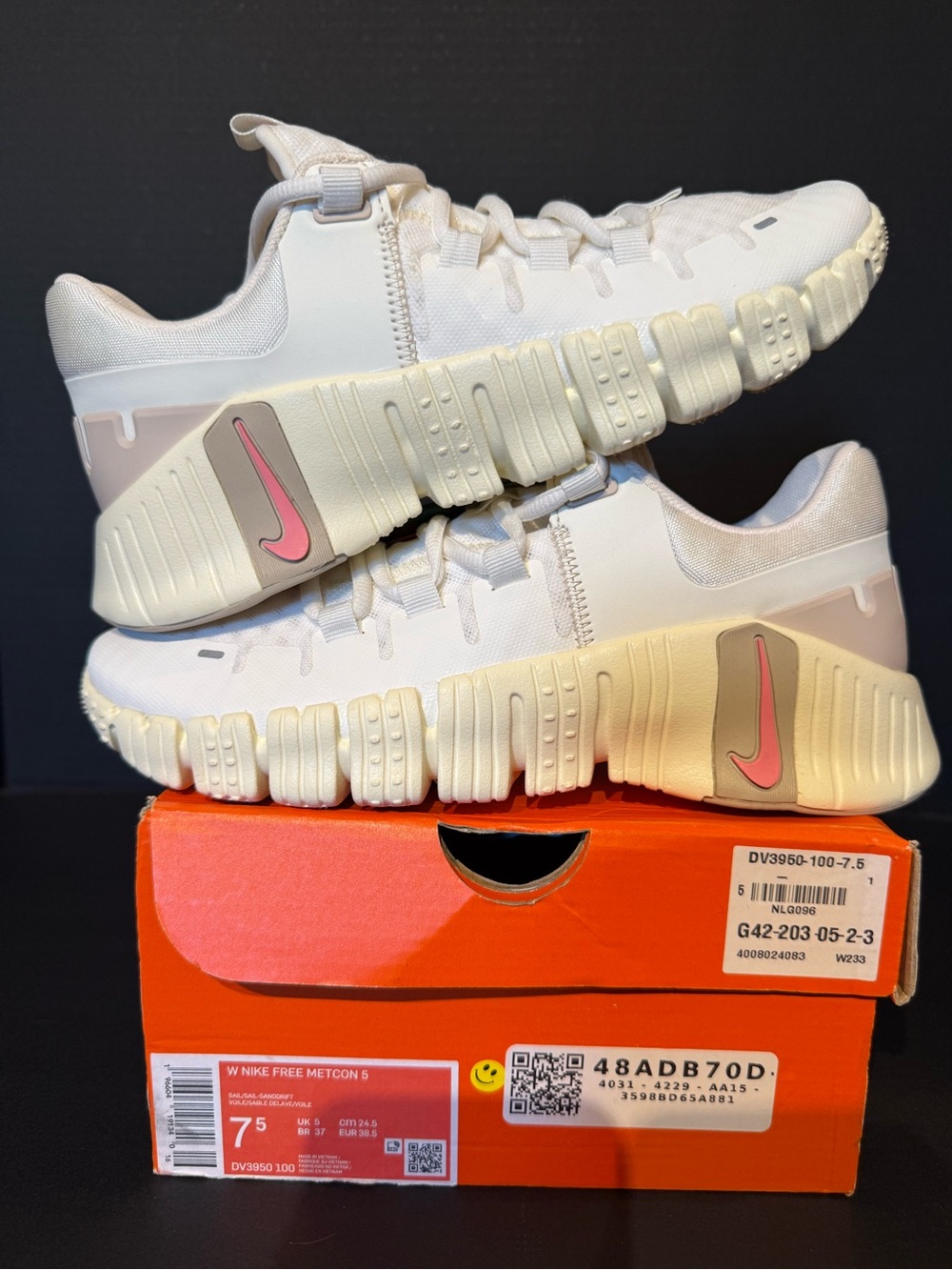 Nike Women’s Free Metcon 5 size 7.5W Lightweight White/Pink Training Shoes